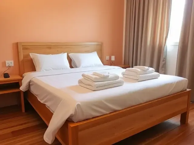 Трехместный